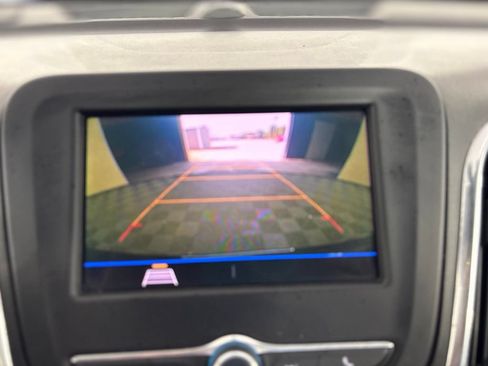 Used 2021 Chevrolet Equinox LT FWD image 49