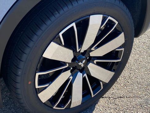 New 2025 Mitsubishi Outlander SEL image 15