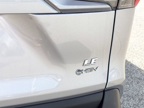 Used 2025 Toyota RAV4 LE AWD/4WD image 14