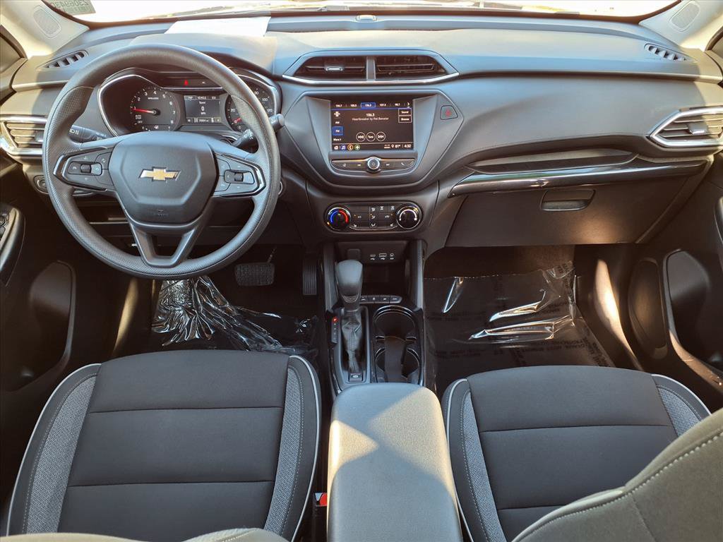 Used 2022 Chevrolet TrailBlazer LT AWD/4WD image 13