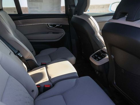 New 2026 Volvo XC90 B6 Plus w/ Protection Package Premier image 20