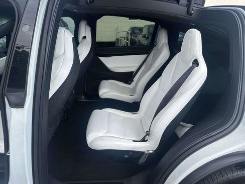 Used 2019 Tesla Model X Long Range AWD/4WD image 18