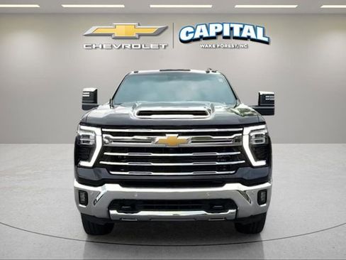 Used 2024 Chevrolet Silverado 2500 LTZ w/ LTZ Premium Package image 8