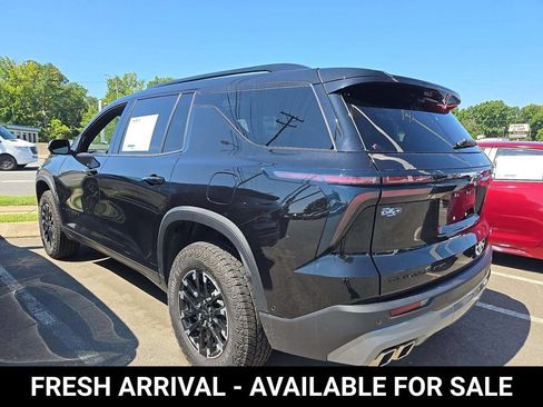 Used 2025 Chevrolet Traverse Z71 w/ Enhanced Driving Package AWD/4WD image 6