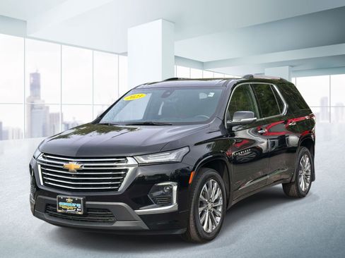 Used 2023 Chevrolet Traverse Premier AWD/4WD image 1