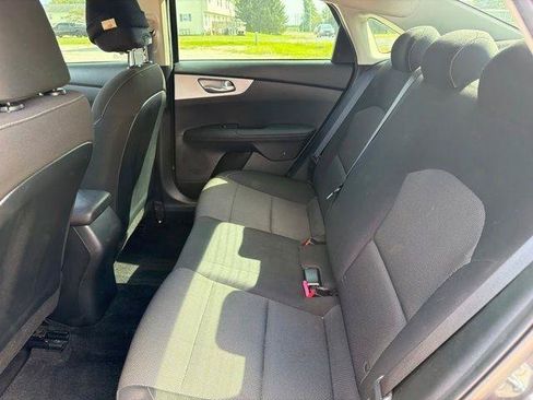 Used 2023 Kia Forte LX FWD image 9