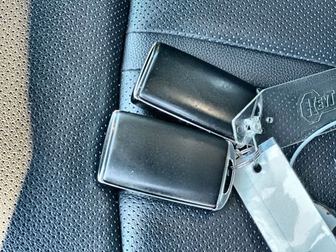 Used 2025 MAZDA CX-90 3.3 Turbo w/ Preferred Package image 20