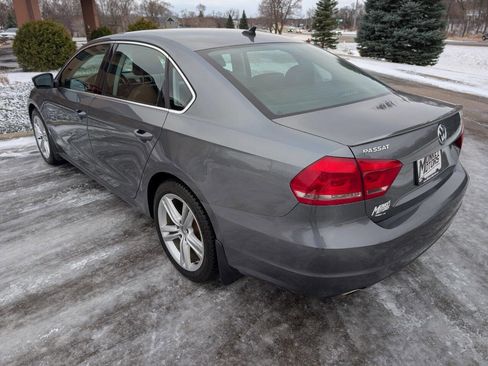 Used 2015 Volkswagen Passat TDI SE image 7