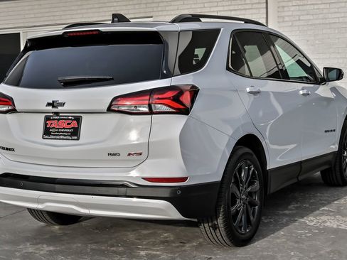 Used 2024 Chevrolet Equinox RS w/ RS Leather Package AWD/4WD image 11