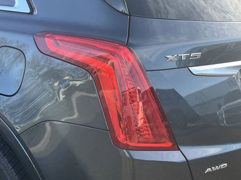 Used 2019 Cadillac XT5 Luxury image 30