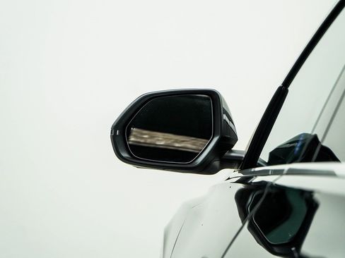 Used 2023 Audi Q8 Prestige image 14