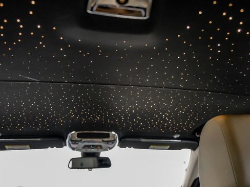 Used 2016 Rolls-Royce Wraith image 27