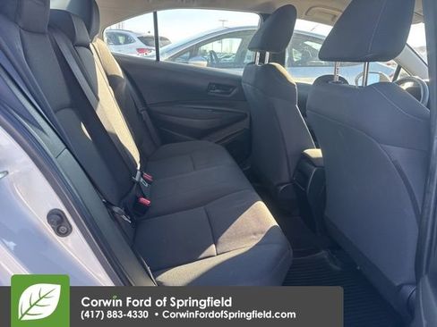 Used 2022 Toyota Corolla LE image 9