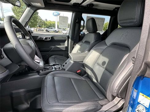 New 2025 Ford Bronco Big Bend w/ Black Diamond Package image 15