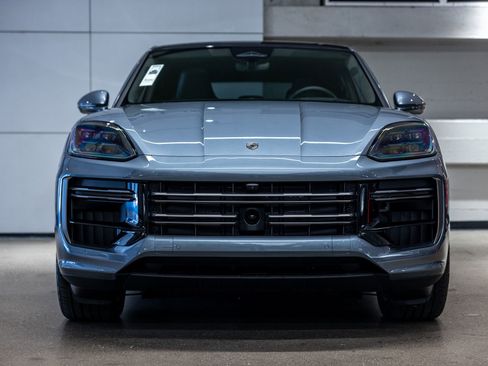 New 2026 Porsche Cayenne Turbo image 11