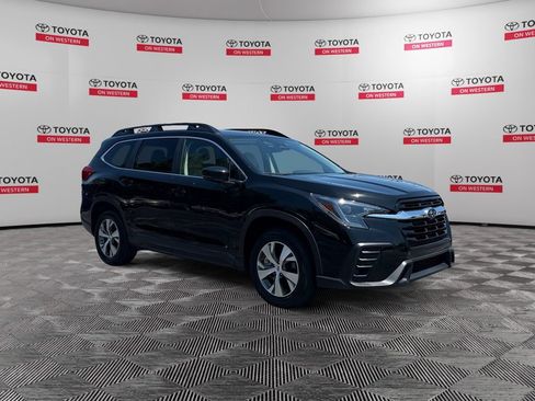 Used 2025 Subaru Ascent Premium AWD/4WD image 3