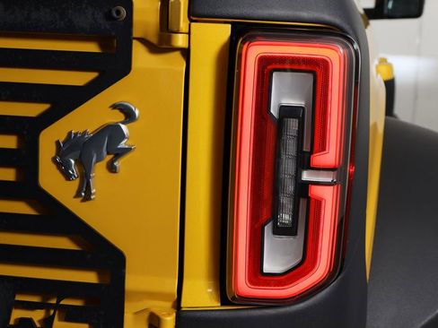 Used 2022 Ford Bronco Outer Banks image 38