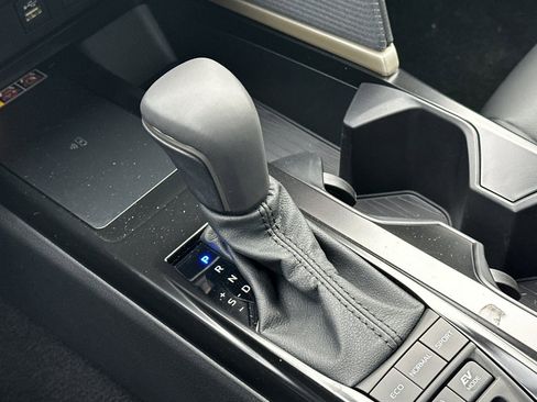 New 2026 Toyota Camry Hybrid w/ Multimedia Upgrade Package image 18