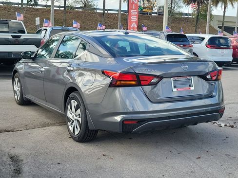 Certified 2025 Nissan Altima 2.5 S image 4