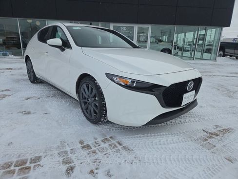 Used 2024 MAZDA MAZDA3 s image 3