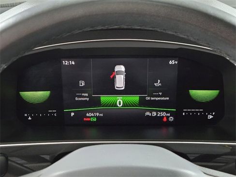 Used 2023 Volkswagen Tiguan SE R-Line image 33