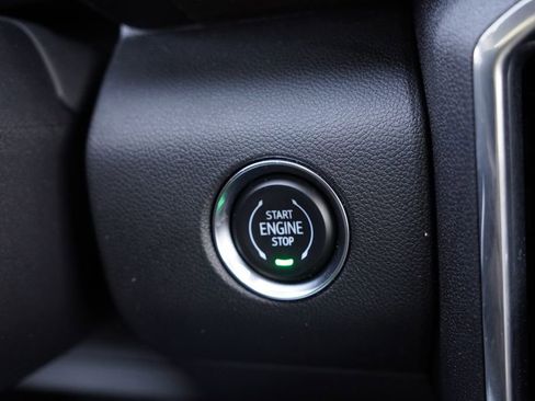 Certified 2025 GMC Acadia Denali image 33