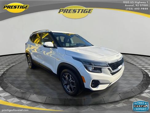 Used 2022 Kia Seltos EX image 3