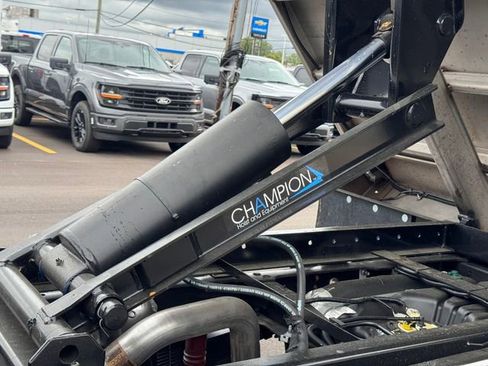 New 2025 Ford F550 4x4 Regular Cab Super Duty image 14