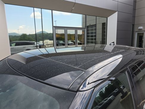 Used 2026 Land Rover Range Rover Velar S image 13