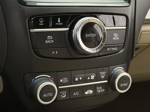 Used 2018 Acura RDX w/ Technology Package image 18