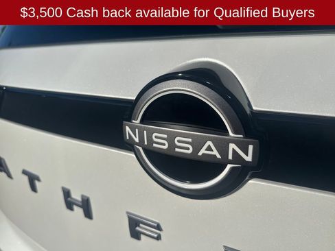 New 2026 Nissan Pathfinder Platinum AWD/4WD image 41