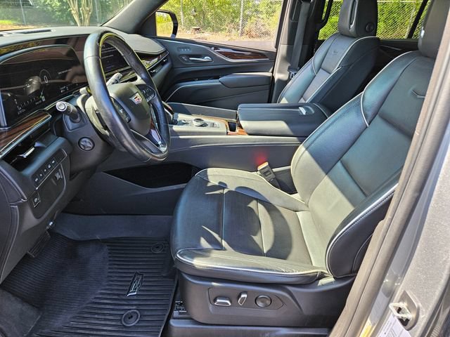 Used 2023 Cadillac Escalade Premium Luxury AWD/4WD image 7