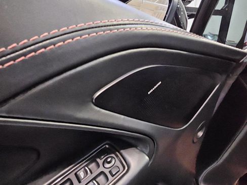 Used 2014 Aston Martin Vanquish Volante image 35