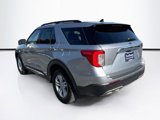 Certified 2021 Ford Explorer XLT w/ Equipment Group 202A AWD/4WD image 7