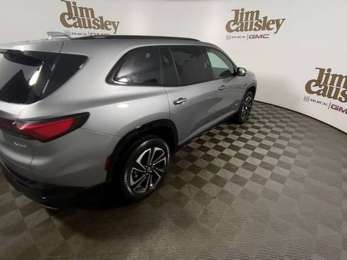 Used 2026 Buick Enclave Sport Touring w/ Power Package AWD/4WD image 8