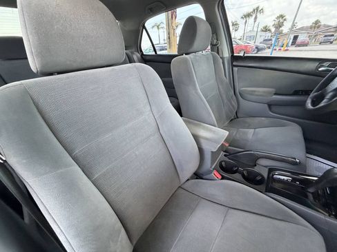 Used 2007 Honda Accord SE image 19