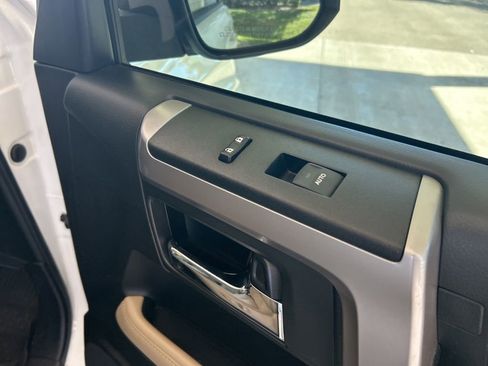 Used 2019 Toyota 4Runner 4WD image 26