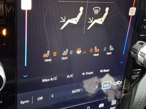 Used 2024 RAM 3500 Limited image 22