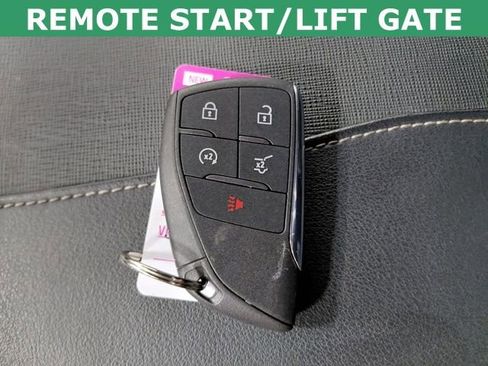 Used 2025 Buick Enclave Preferred image 9