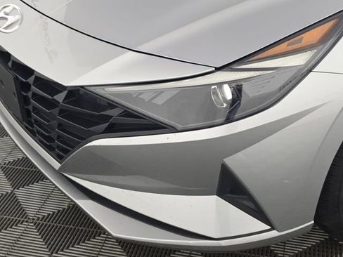 Used 2023 Hyundai Elantra SEL image 48