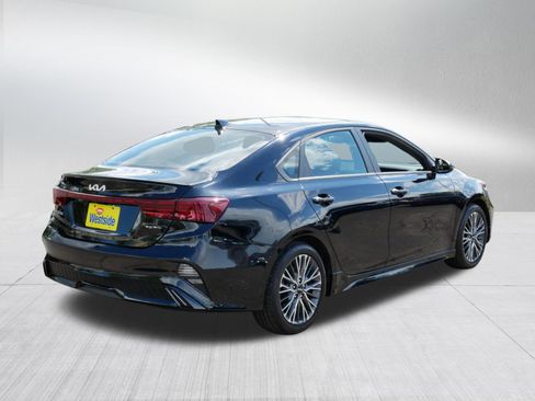 Used 2022 Kia Forte GT-Line w/ GT-Line Premium Package FWD image 7