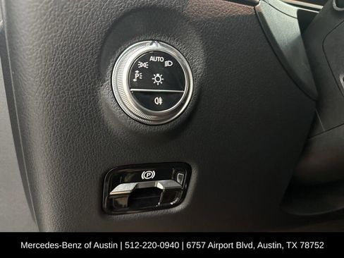 Used 2024 Mercedes-Benz C 300 Sedan image 19