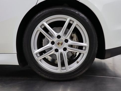 Used 2013 Porsche Panamera S w/ Premium Pkg Plus image 45