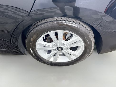 Used 2018 Hyundai Elantra SEL image 36