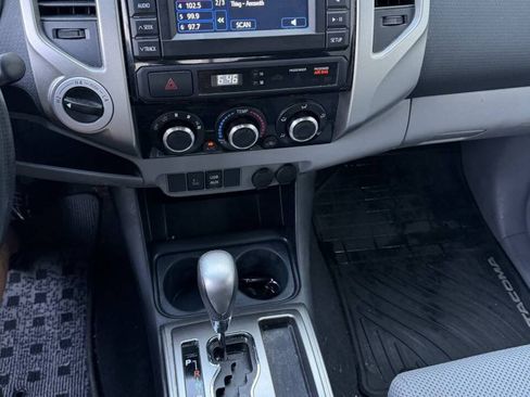 Used 2013 Toyota Tacoma 4x4 Double Cab w/ TRD Off-Road Pkg image 19