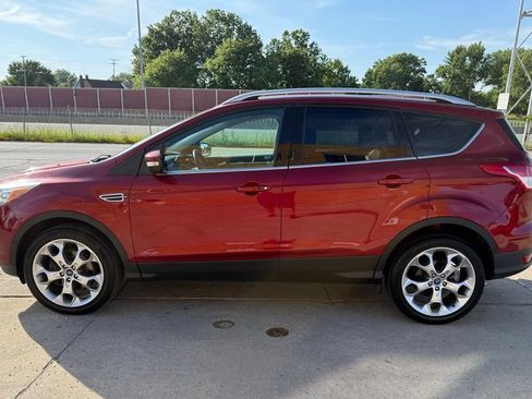 Used 2016 Ford Escape Titanium w/ Equipment Group 301A AWD/4WD image 13