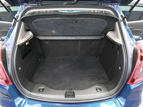 Used 2019 Buick Encore Preferred w/ Safety Package image 38