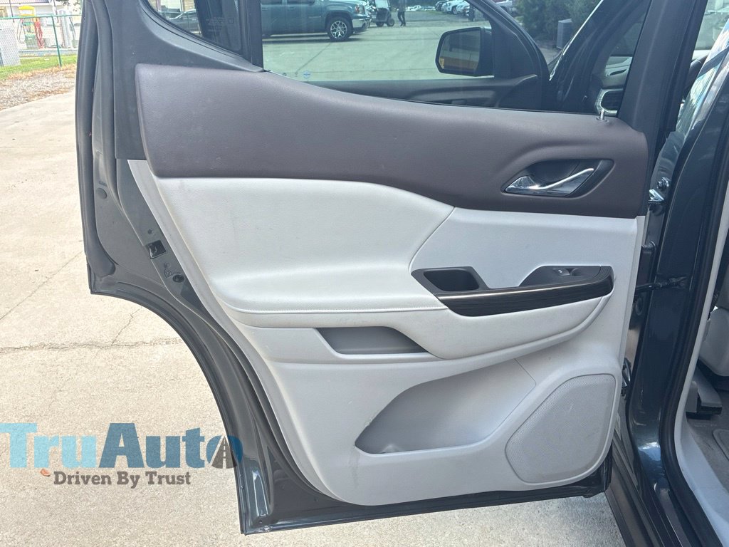 Used 2019 GMC Acadia SLT FWD image 38