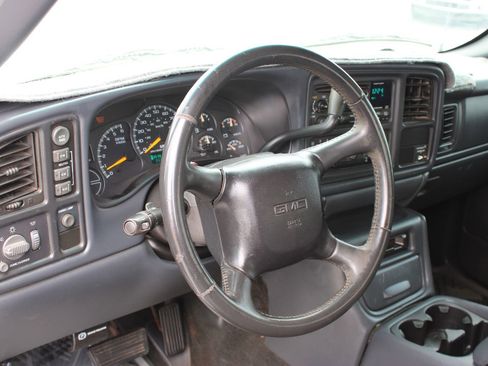 Used 2000 GMC Sierra 1500 4x4 Extended Cab w/ Off-Road Chassis Pkg image 10