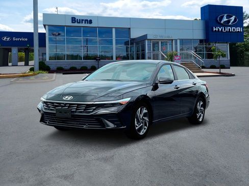 New 2025 Hyundai Elantra Limited image 1